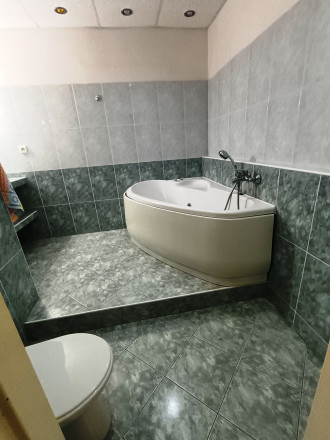Na predaj je zrekonštruovaný 3- izb. byt v centre Rimavskej Soboty - fotografia 13